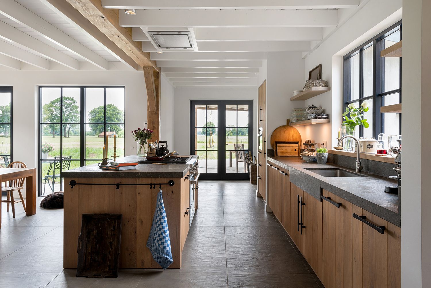 Landelijke keuken in boerderij
